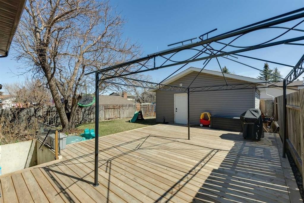 52 Beddington Circle, Calgary, AB - Outdoor With Deck Patio Veranda
