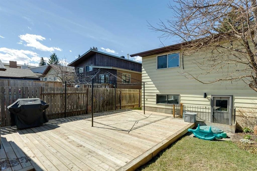 52 Beddington Circle, Calgary, AB - Outdoor With Deck Patio Veranda With Exterior