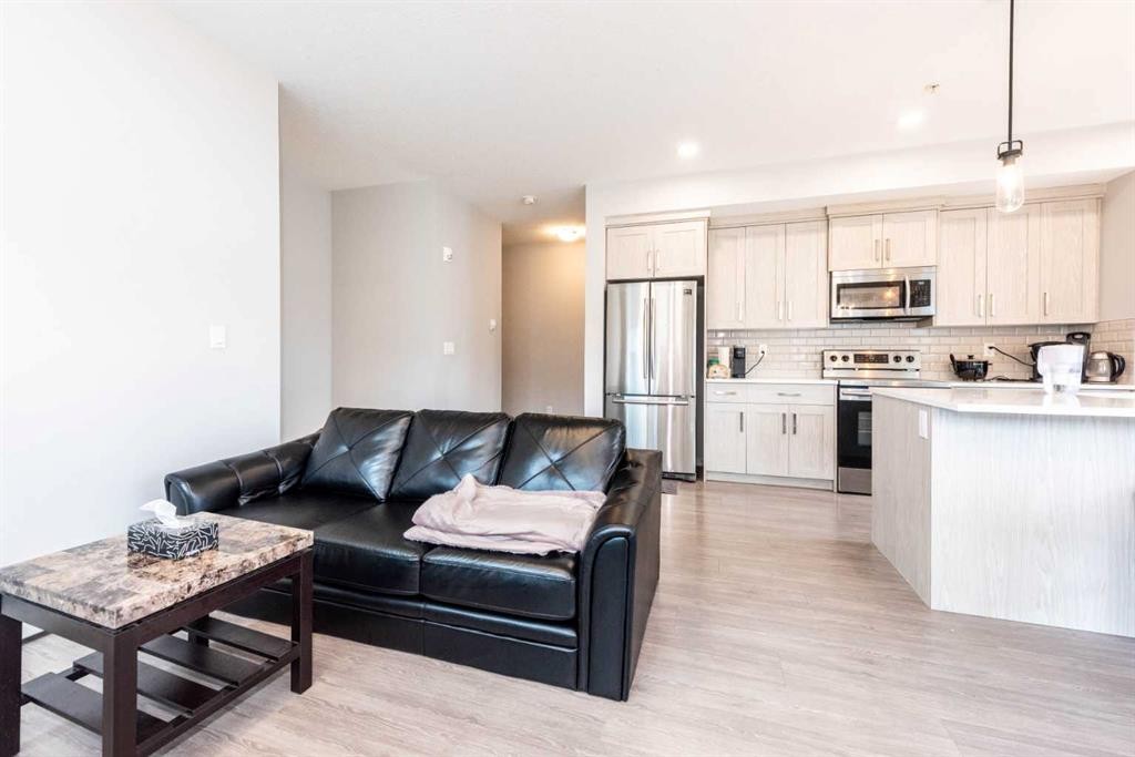116-4350 Seton Drive Se, Calgary, AB - Indoor