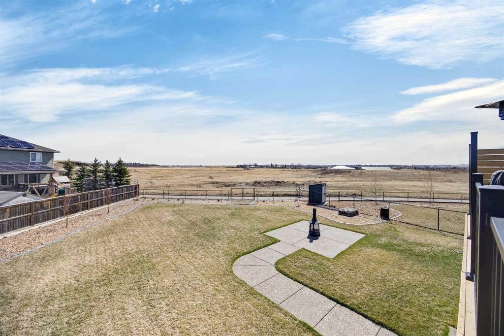 10 Bishop Circle, Carstairs, AB - Outdoor With View