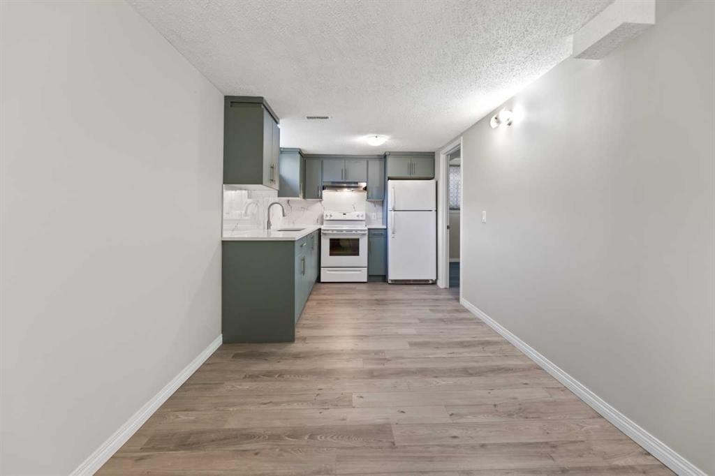 248 Taracove Road Ne, Calgary, AB - Indoor Photo Showing Other Room