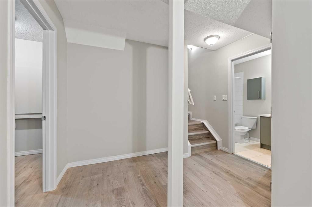 248 Taracove Road Ne, Calgary, AB - Indoor Photo Showing Other Room