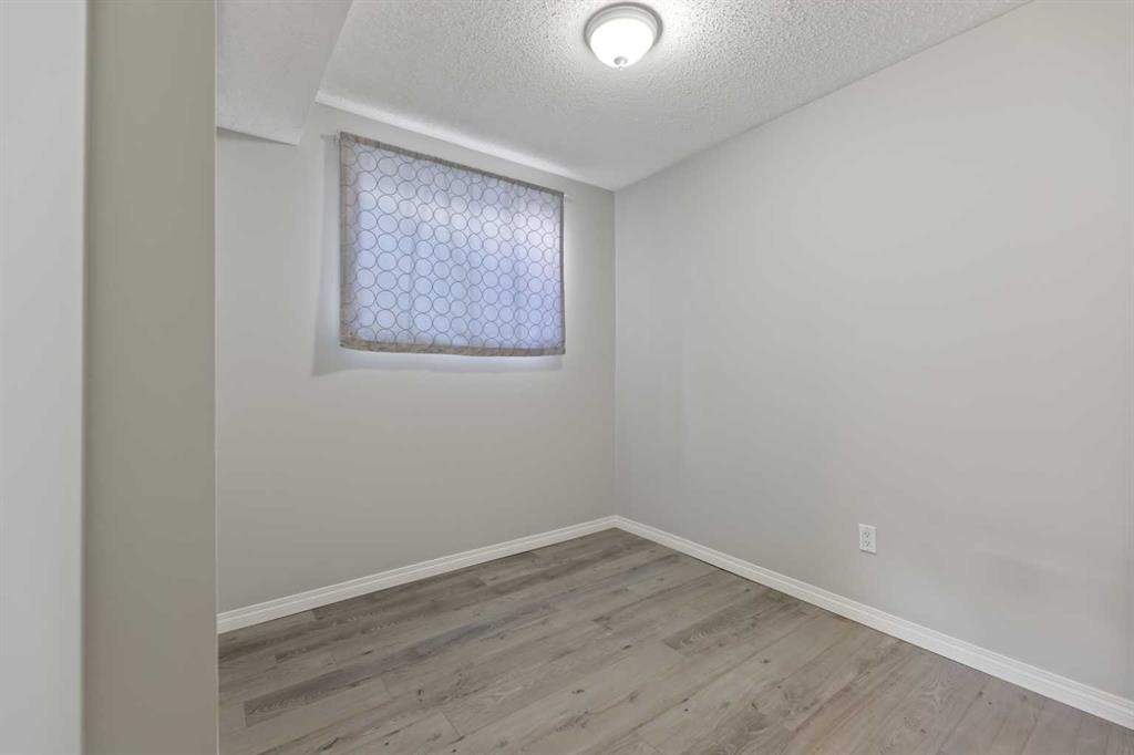 248 Taracove Road Ne, Calgary, AB - Indoor Photo Showing Other Room