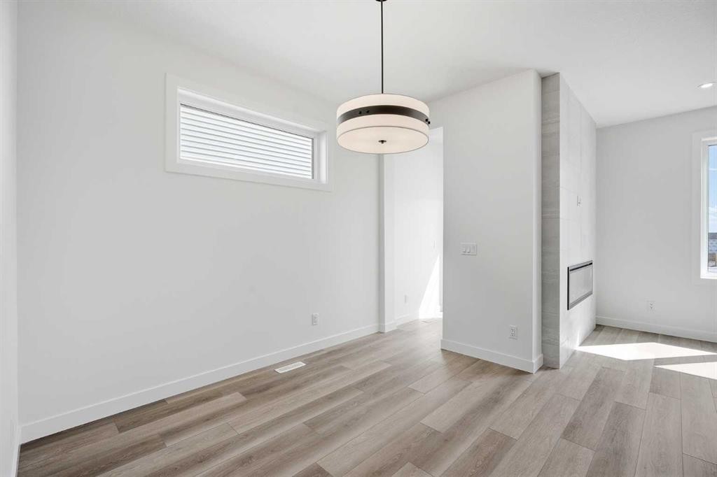 201 Bridgeport Gate, Chestermere, AB - Indoor Photo Showing Other Room