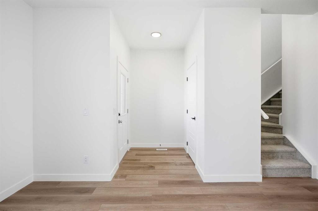 201 Bridgeport Gate, Chestermere, AB - Indoor Photo Showing Other Room
