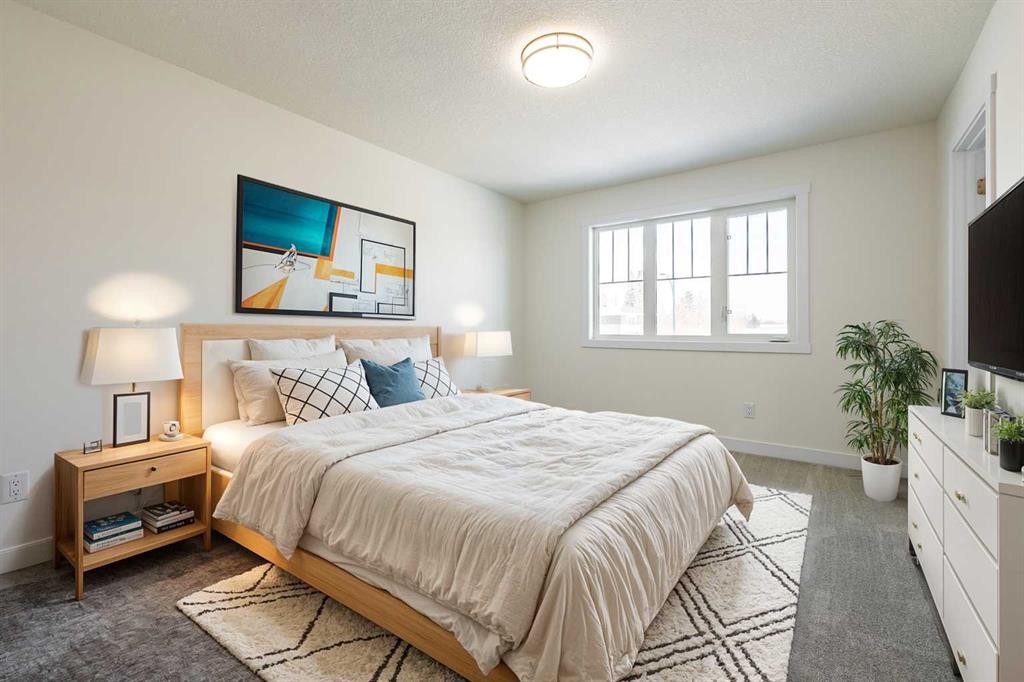 21 Tillotson Loop, Okotoks, AB - Indoor Photo Showing Bedroom