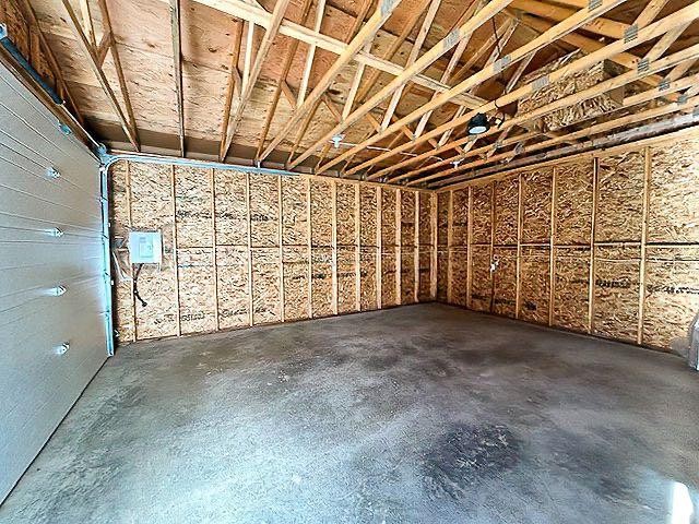 47 Willow Road, Claresholm, AB - Indoor Photo Showing Garage