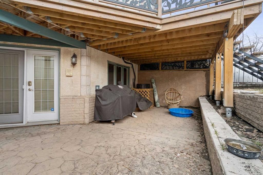 2211 Bowness Road Nw, Calgary, AB - Outdoor With Exterior