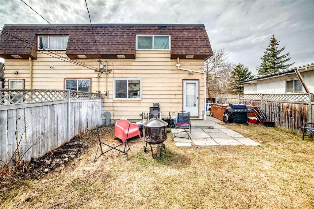 3042 Doverville Crescent Se, Calgary, AB - Outdoor With Exterior