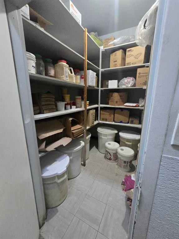 430 Acadia Drive Se, Calgary, AB