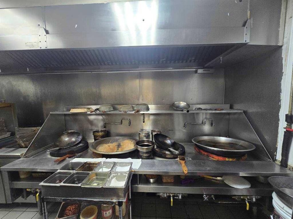 430 Acadia Drive Se, Calgary, AB