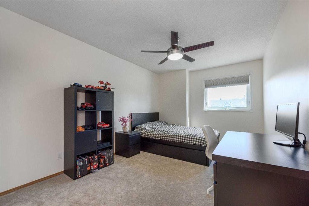 179 Scanlon Green Nw, Calgary, AB - Indoor Photo Showing Bedroom