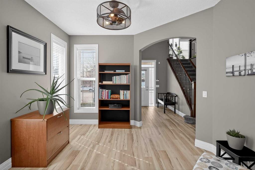 385 Rainbow Falls Way, Chestermere, AB - Indoor Photo Showing Kitchen With Stainless Steel Kitchen With Upgraded Kitchen
