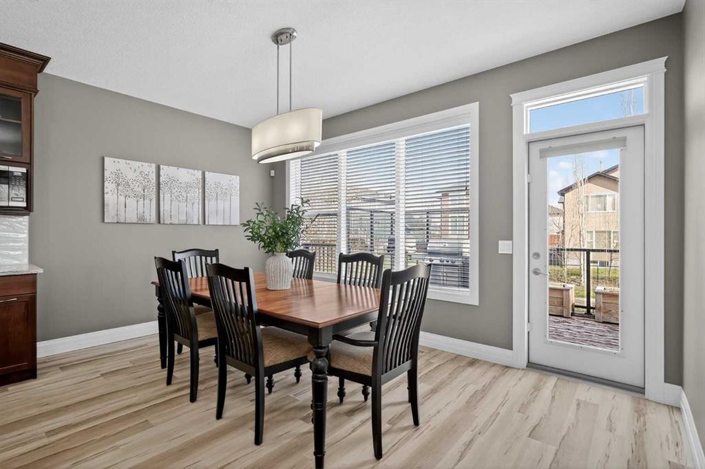 385 Rainbow Falls Way, Chestermere, AB - Indoor Photo Showing Dining Room