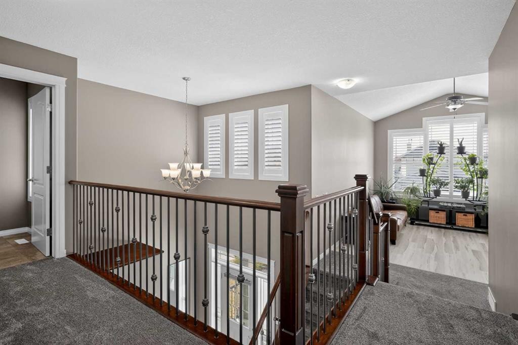 385 Rainbow Falls Way, Chestermere, AB - Indoor