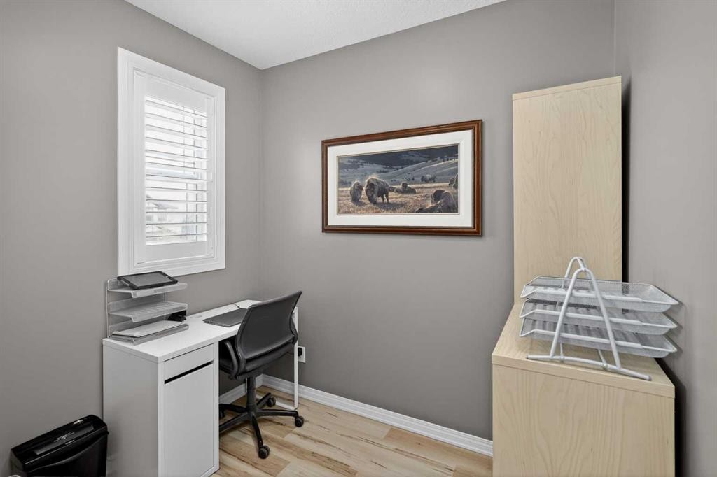 385 Rainbow Falls Way, Chestermere, AB - Indoor Photo Showing Other Room