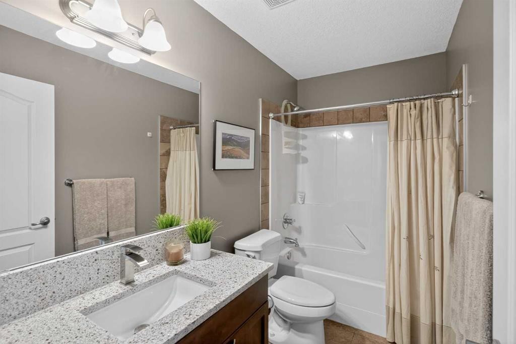 385 Rainbow Falls Way, Chestermere, AB - Indoor Photo Showing Office