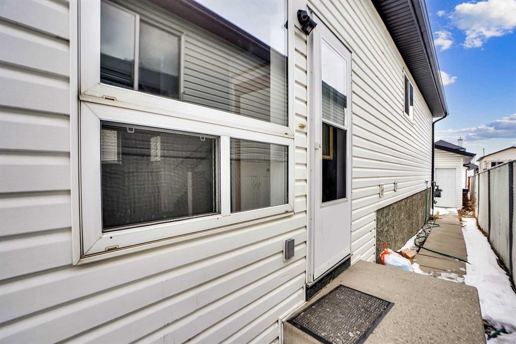 193 Martindale Drive Ne, Calgary, AB - Outdoor With Exterior