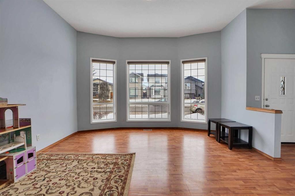 193 Martindale Drive Ne, Calgary, AB - Indoor Photo Showing Other Room