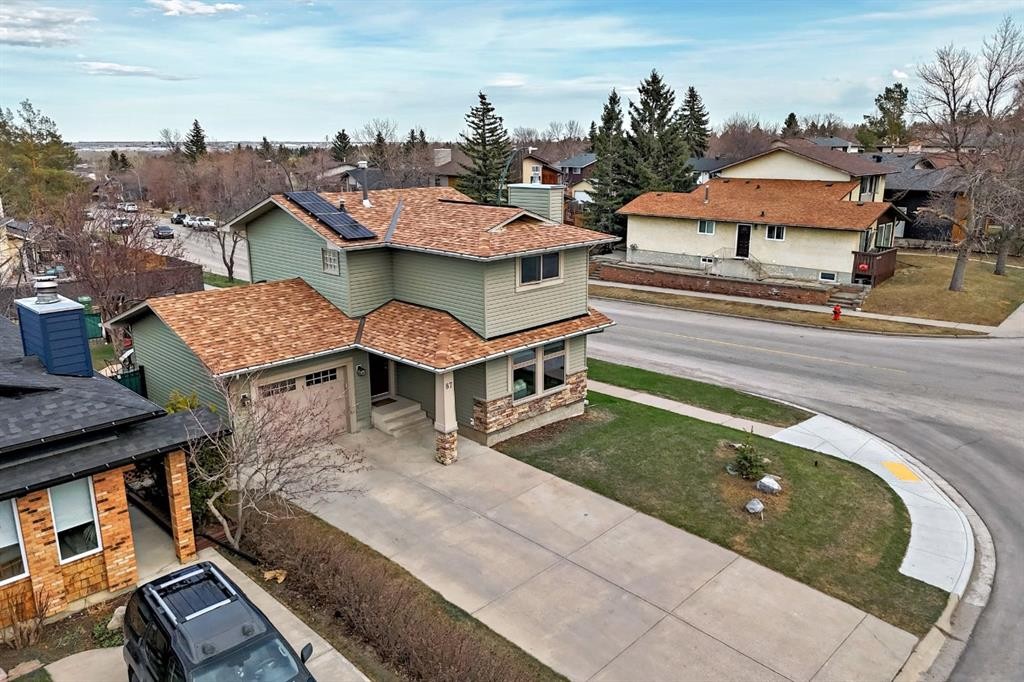 87 Berwick Crescent Nw, Calgary, AB - Outdoor