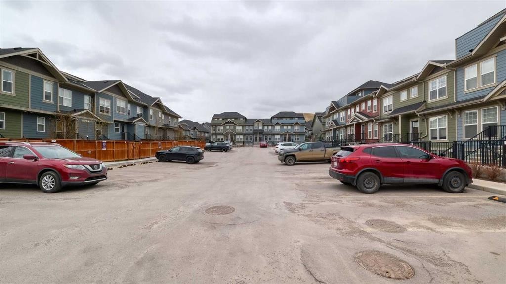 417 Cranbrook Square Se, Calgary, AB - Outdoor