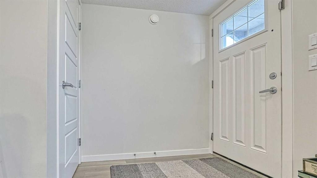 417 Cranbrook Square Se, Calgary, AB - Indoor Photo Showing Other Room