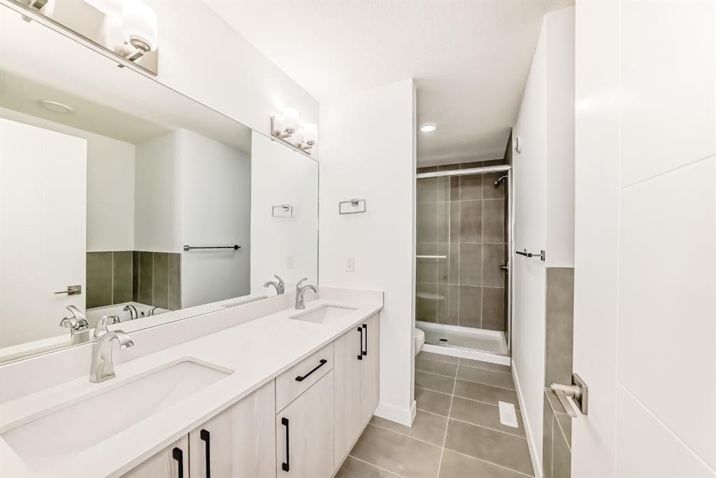 324 Cornerbrook Drive Ne, Calgary, AB - Indoor Photo Showing Bathroom