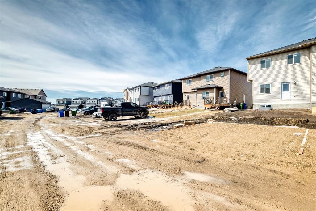 324 Cornerbrook Drive Ne, Calgary, AB - Outdoor