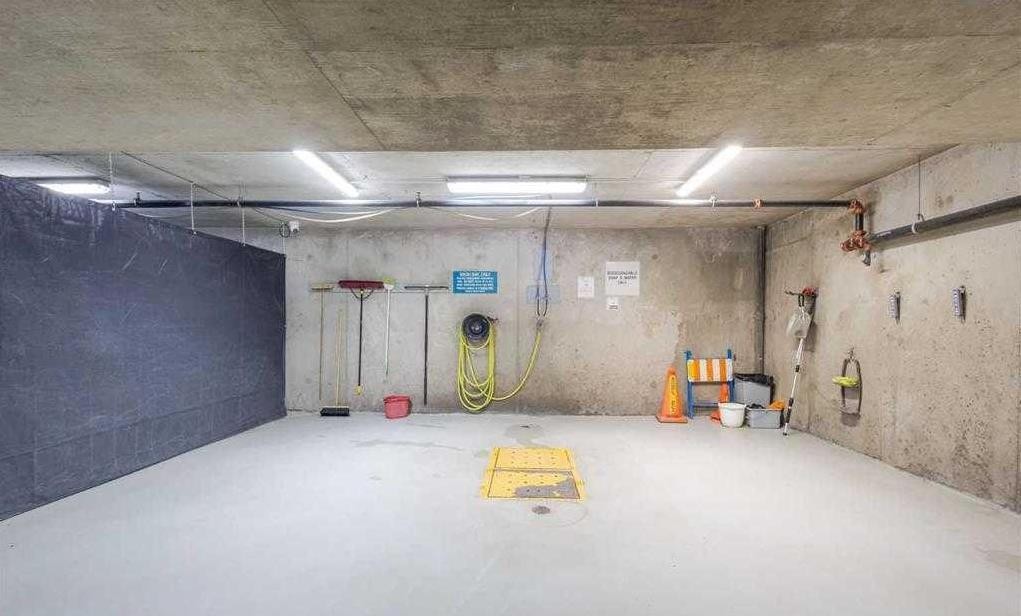 3506-24 Hemlock Crescent Sw, Calgary, AB - Indoor Photo Showing Basement