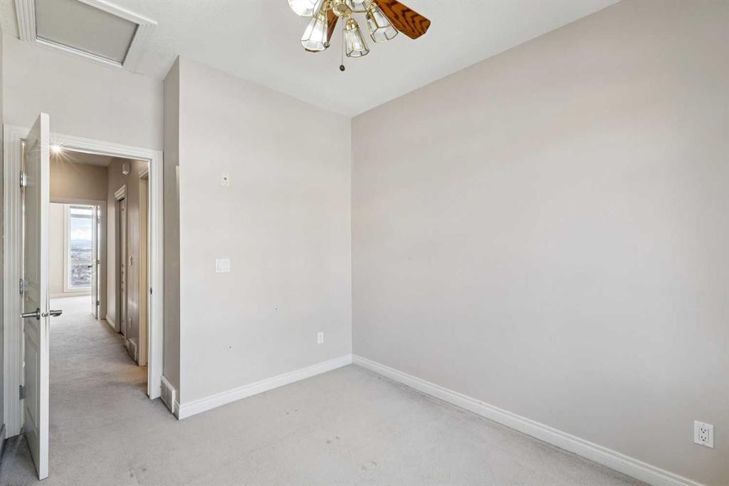 14-169 Rockyledge View Nw, Calgary, AB - Indoor Photo Showing Other Room