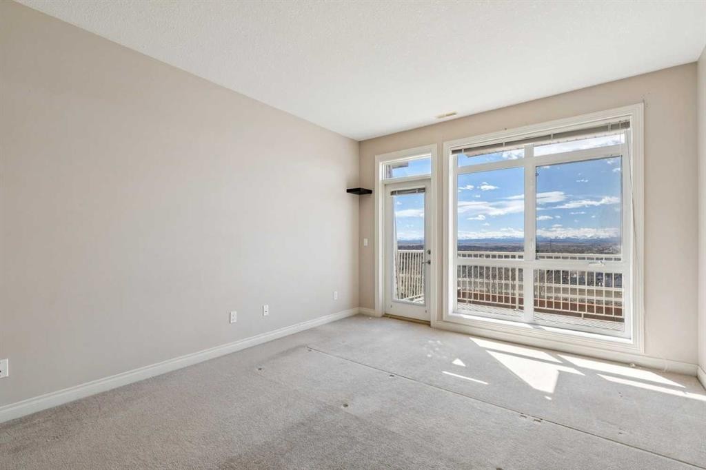 14-169 Rockyledge View Nw, Calgary, AB - Indoor Photo Showing Other Room