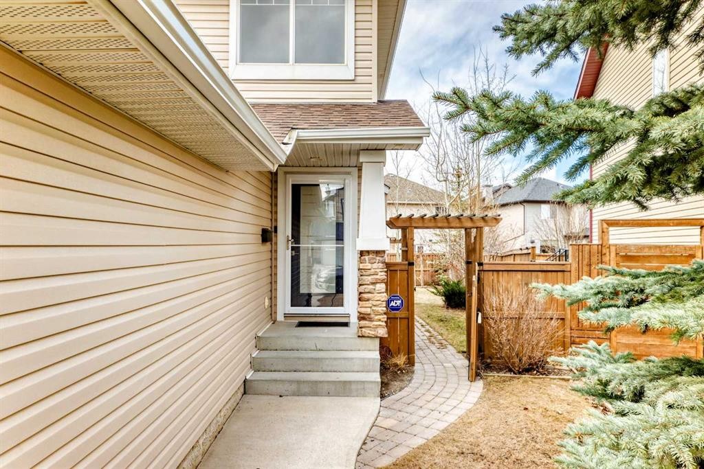 250 Royal Birch Way Nw, Calgary, AB - Outdoor With Exterior