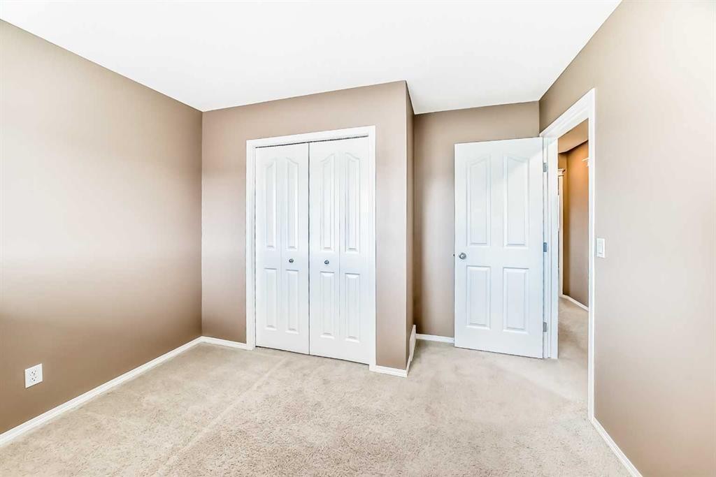 250 Royal Birch Way Nw, Calgary, AB - Indoor