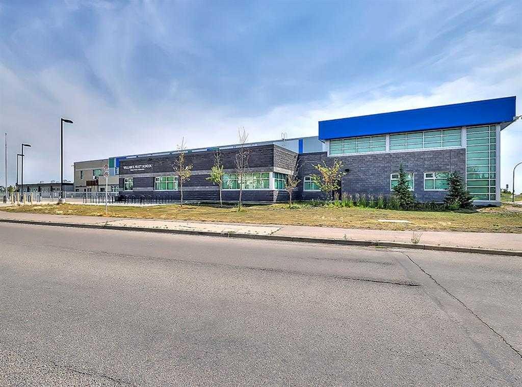 250 Royal Birch Way Nw, Calgary, AB - Outdoor