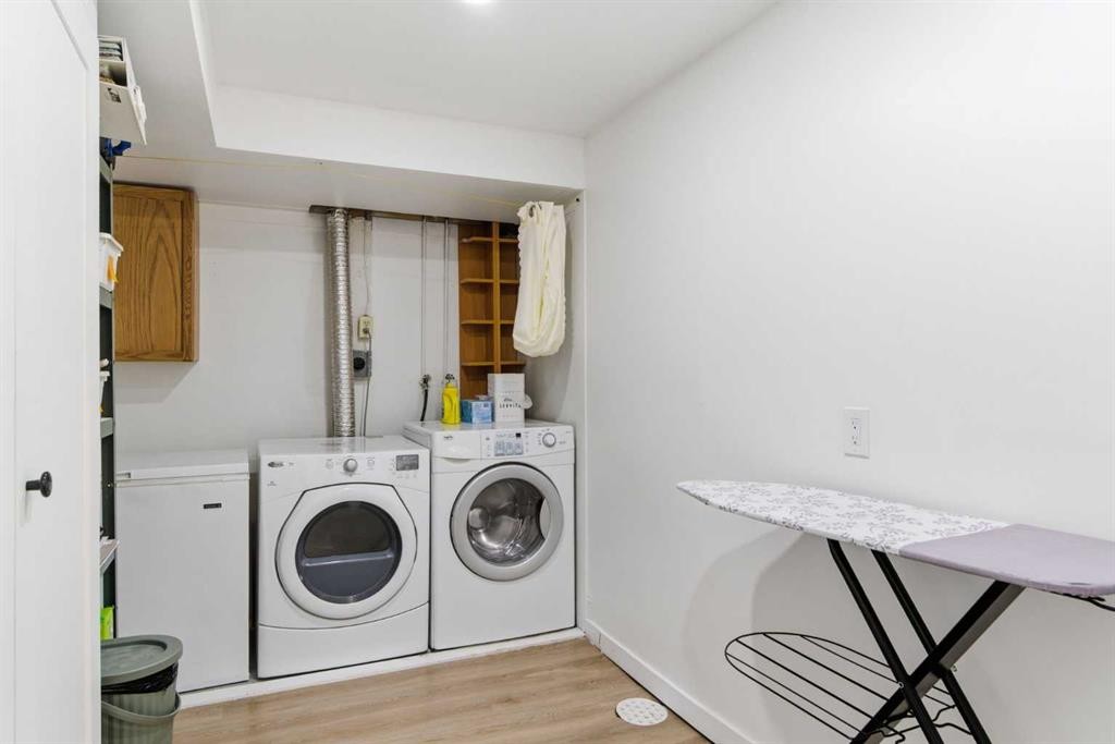 14767 Deer Ridge Drive Se, Calgary, AB - Indoor Photo Showing Laundry Room