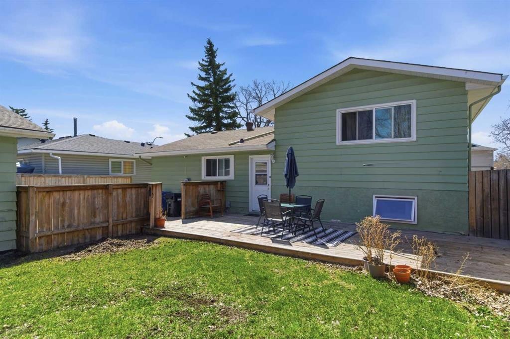 14767 Deer Ridge Drive Se, Calgary, AB - Outdoor With Exterior