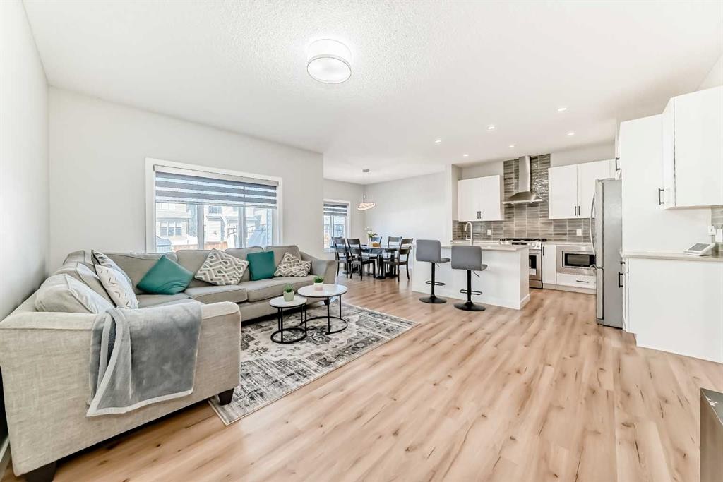 95 Cornerbrook Common Ne, Calgary, AB - Indoor