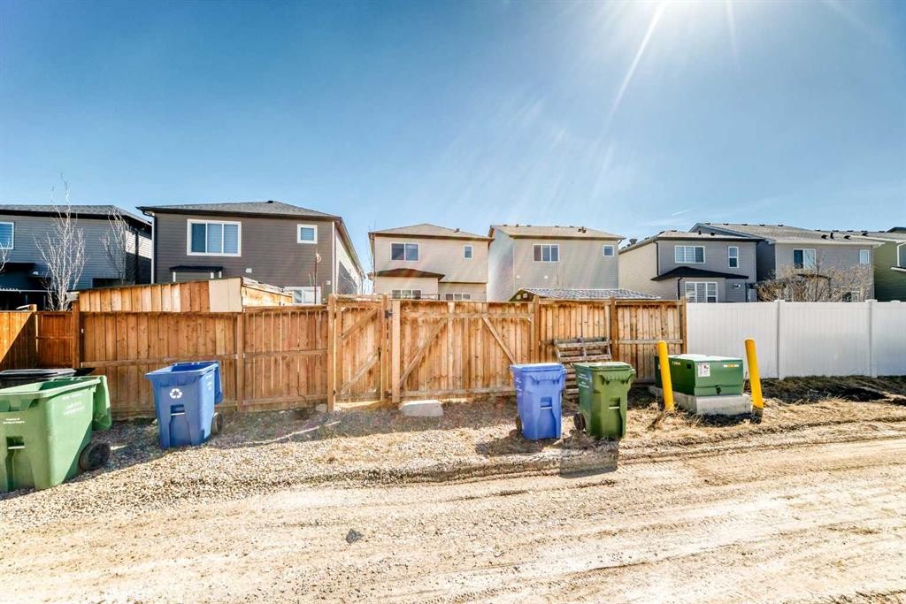 95 Cornerbrook Common Ne, Calgary, AB - Outdoor