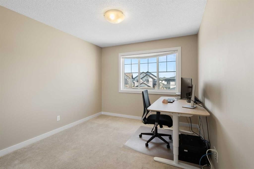 91 Panamount Common Nw, Calgary, AB - Indoor Photo Showing Office