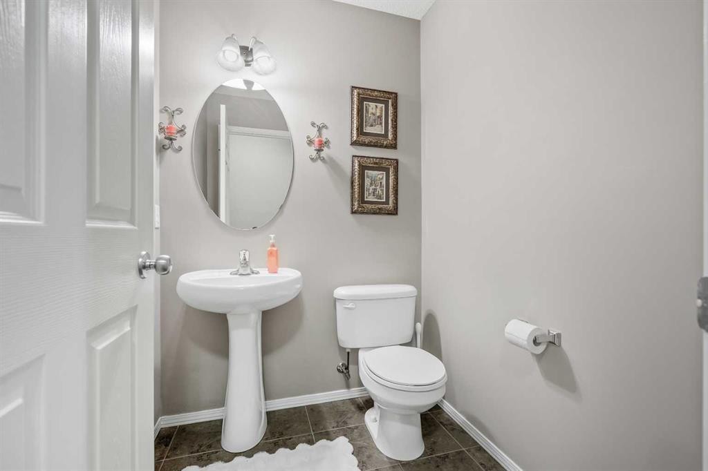 8 Chapalina Rise Se, Calgary, AB - Indoor Photo Showing Bathroom