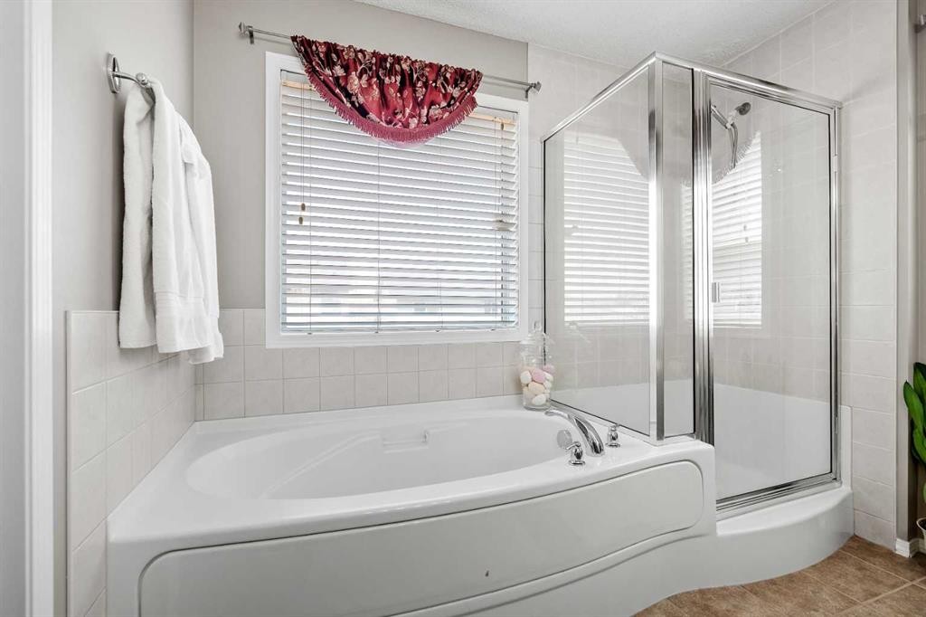 8 Chapalina Rise Se, Calgary, AB - Indoor Photo Showing Bathroom