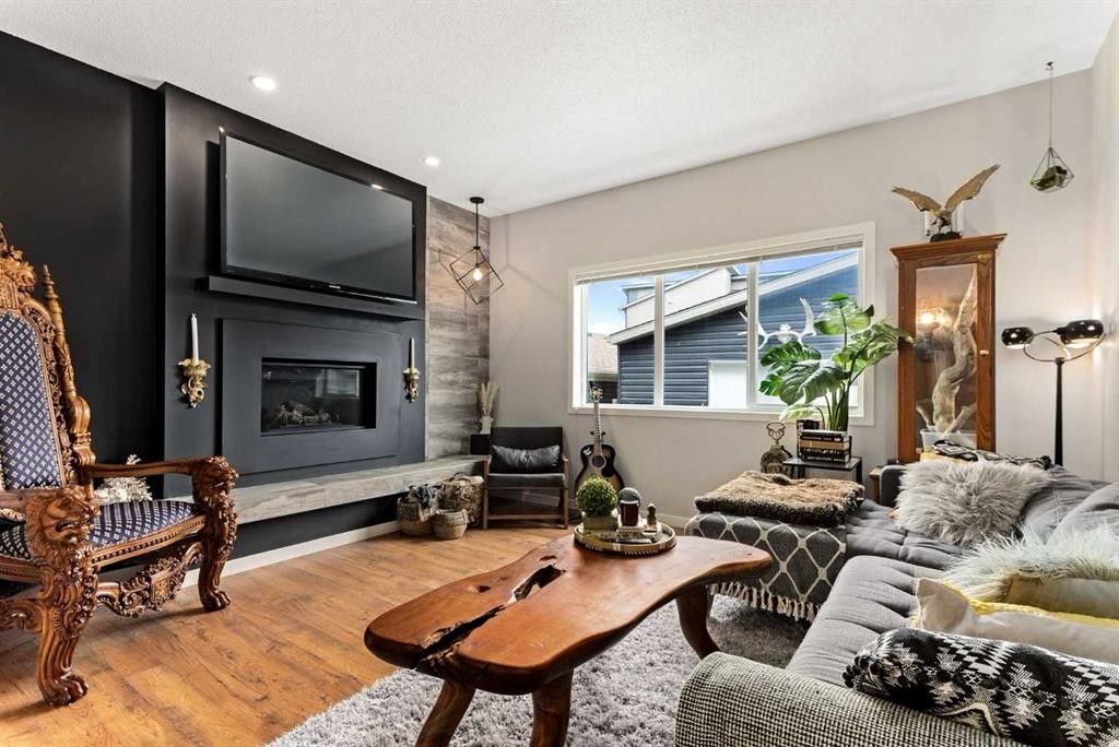 205 Copperpond Parade Se, Calgary, AB