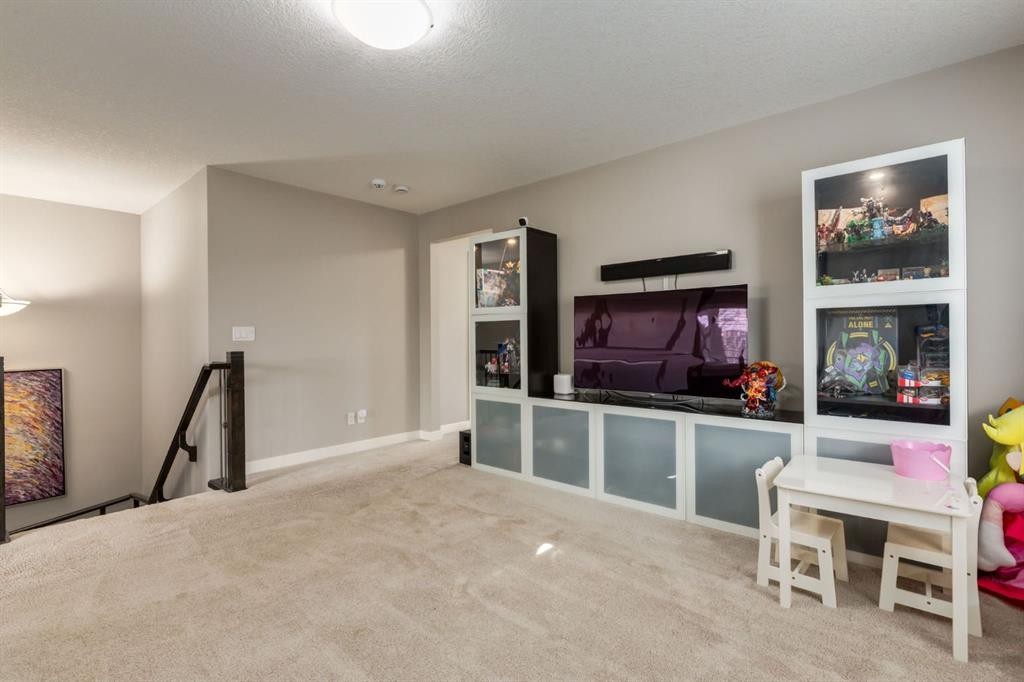 39 Cranbrook Crescent Se, Calgary, AB - Indoor