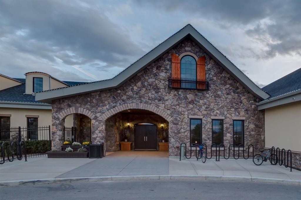 39 Cranbrook Crescent Se, Calgary, AB - Outdoor