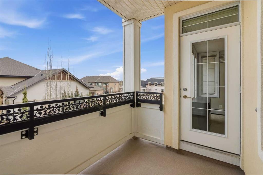 207-39 Quarry Gate Se, Calgary, AB - With Exterior