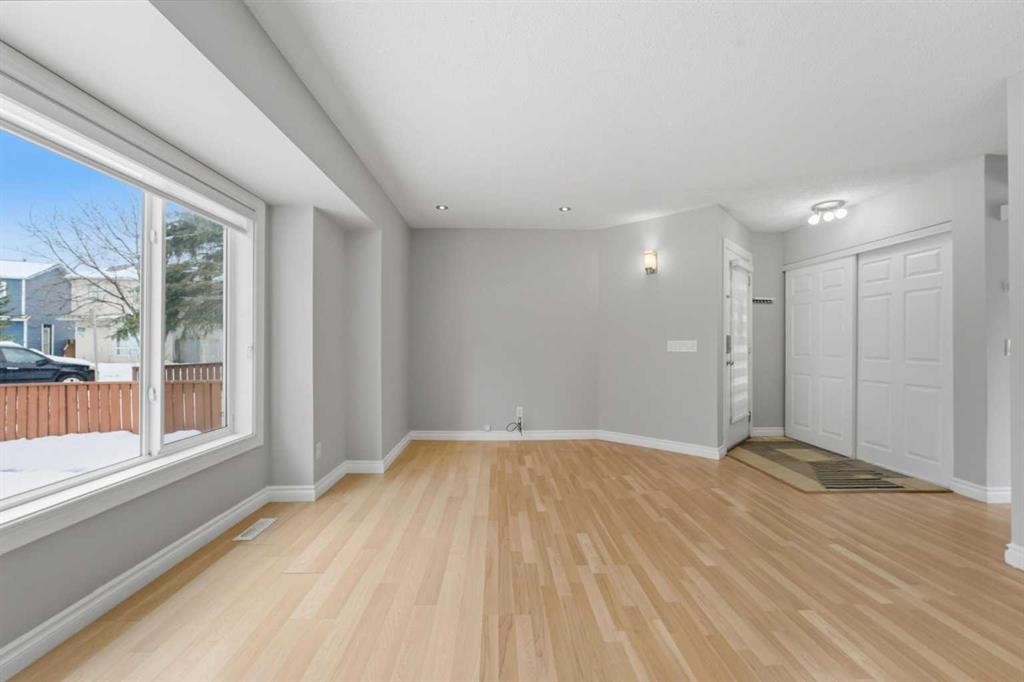 43 Martindale Court Ne, Calgary, AB - Indoor Photo Showing Other Room