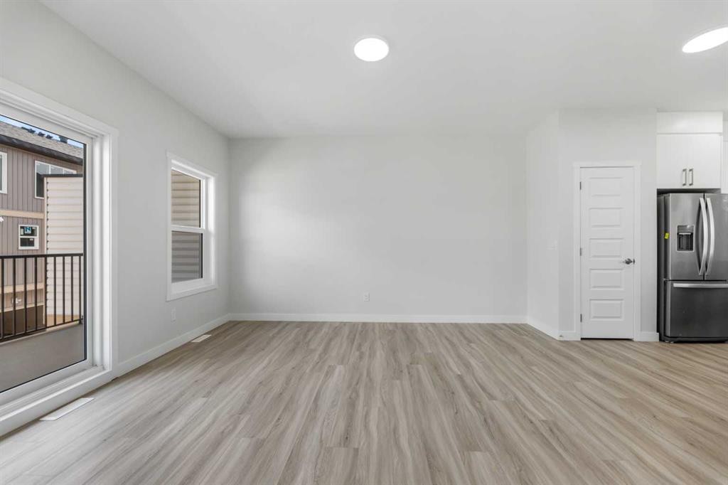 803-90 Corner Meadows Manor Ne, Calgary, AB - Indoor Photo Showing Other Room