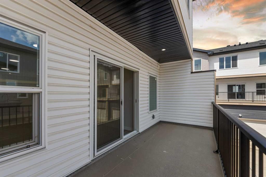 803-90 Corner Meadows Manor Ne, Calgary, AB - Outdoor With Exterior