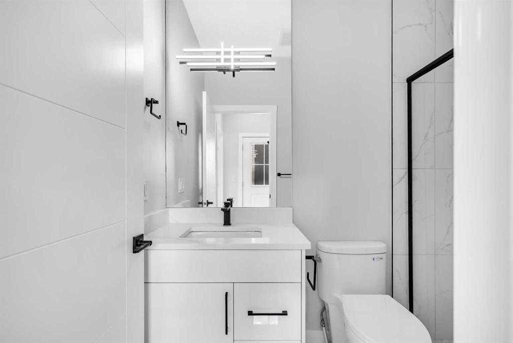 110 Saddlepeace Crescent Ne, Calgary, AB - Indoor Photo Showing Bathroom