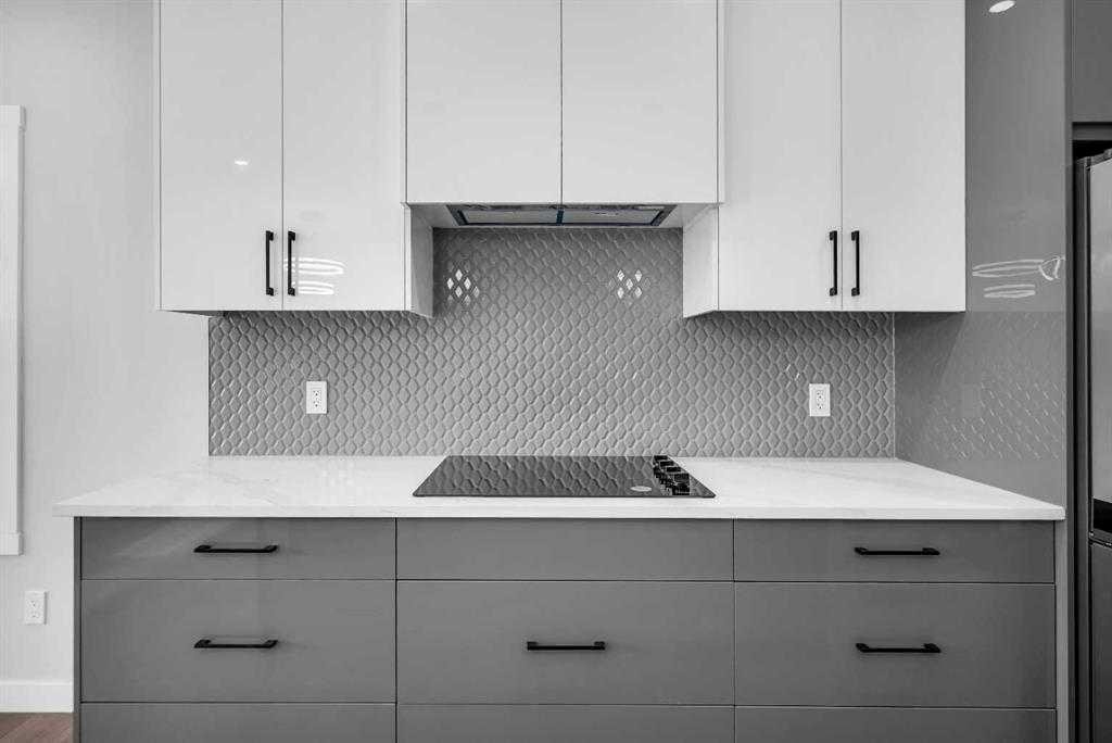 110 Saddlepeace Crescent Ne, Calgary, AB - Indoor Photo Showing Kitchen